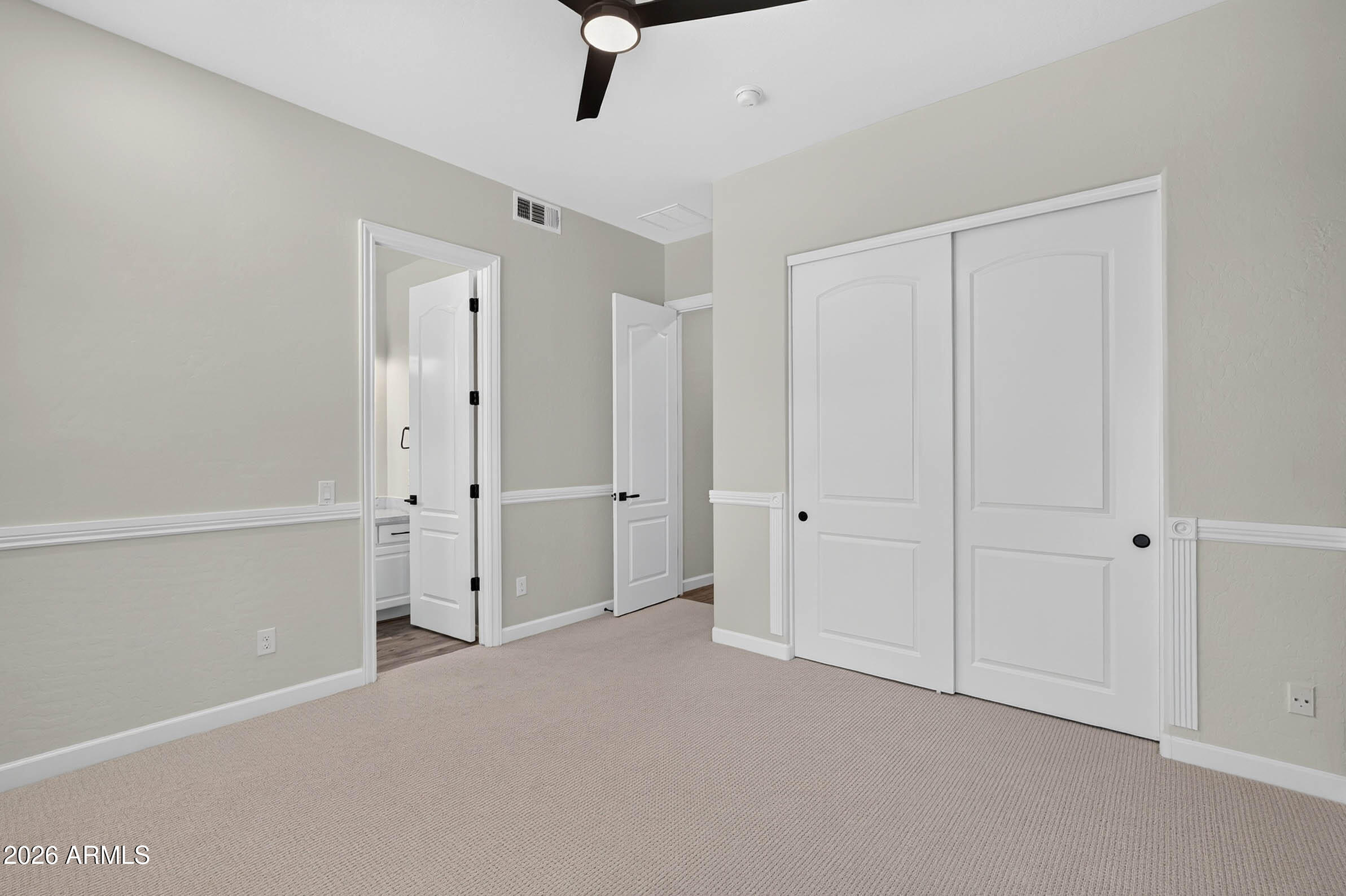 1933 E GEMINI Place