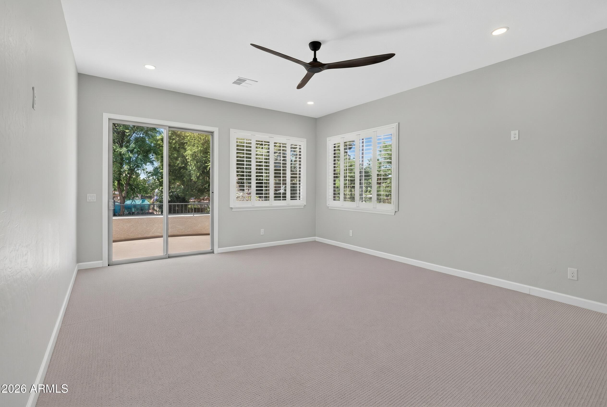 1933 E GEMINI Place
