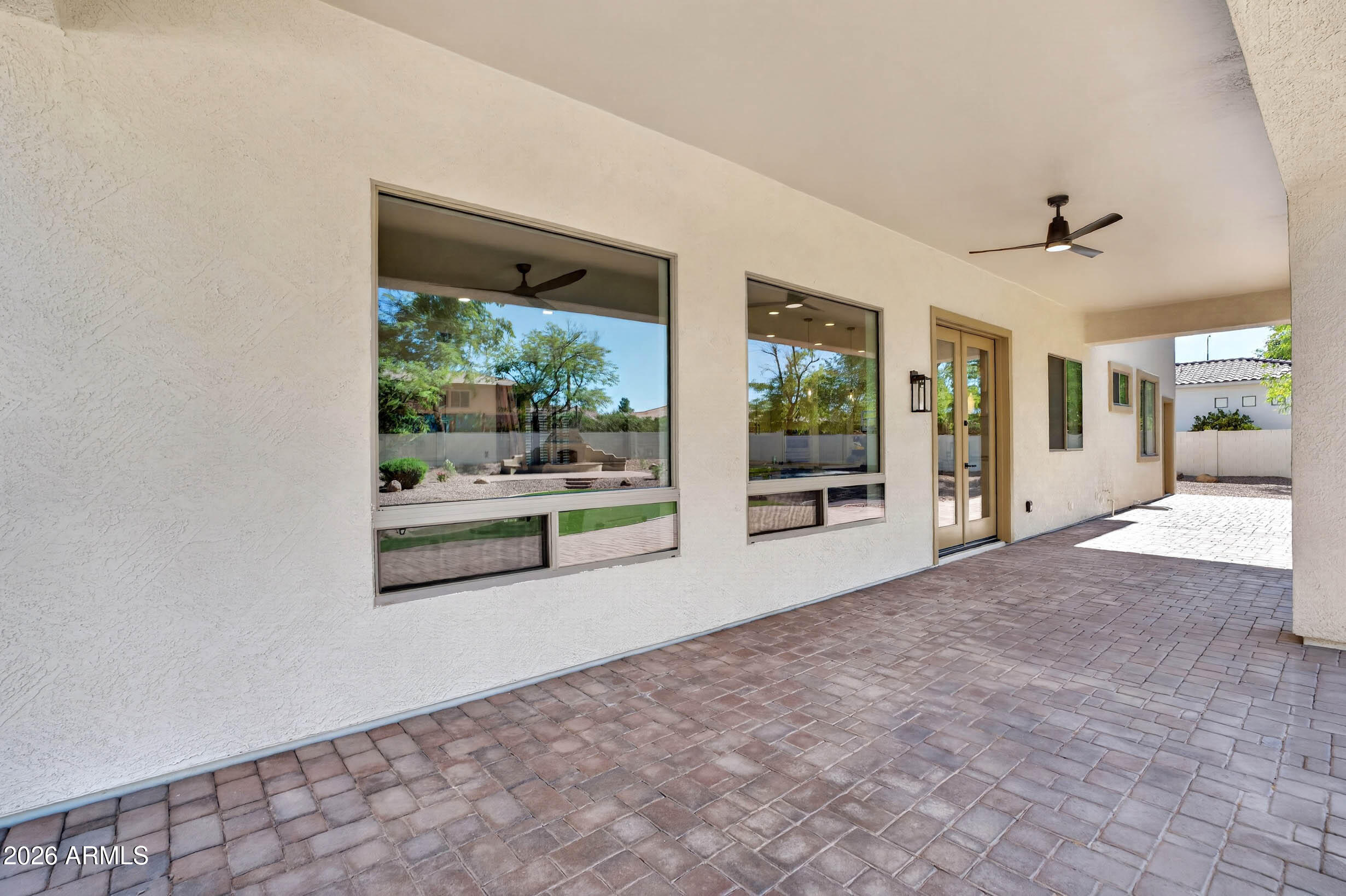 1933 E GEMINI Place
