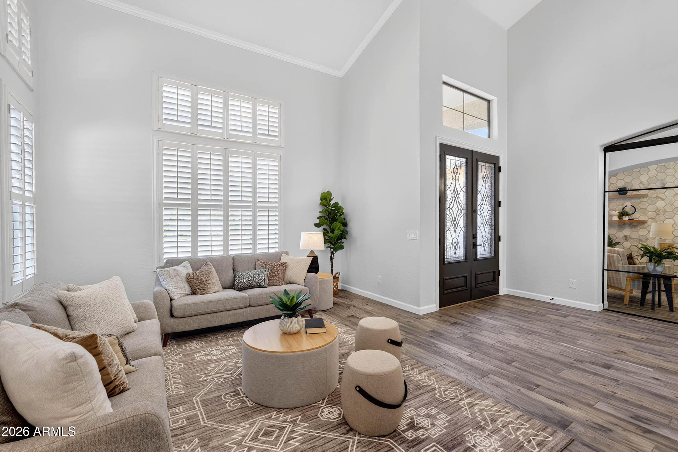 1933 E GEMINI Place
