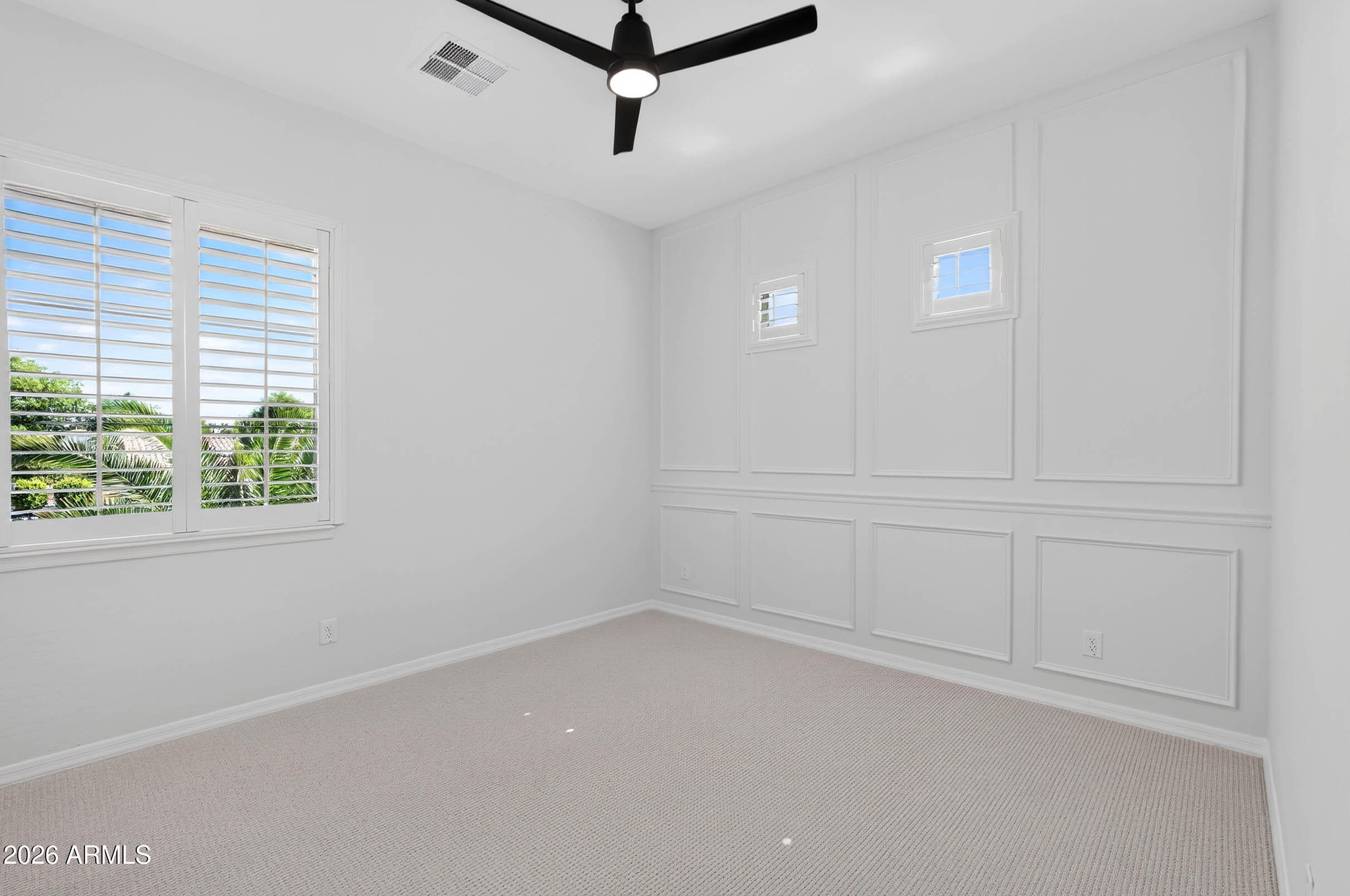 1933 E GEMINI Place