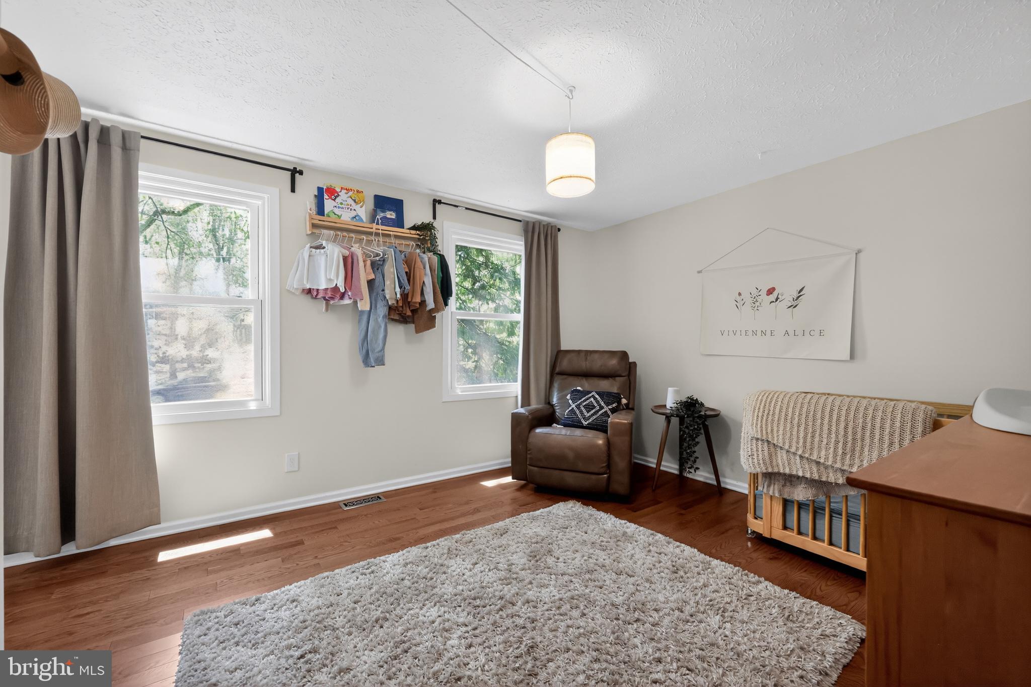 566 FAIRVIEW ROAD