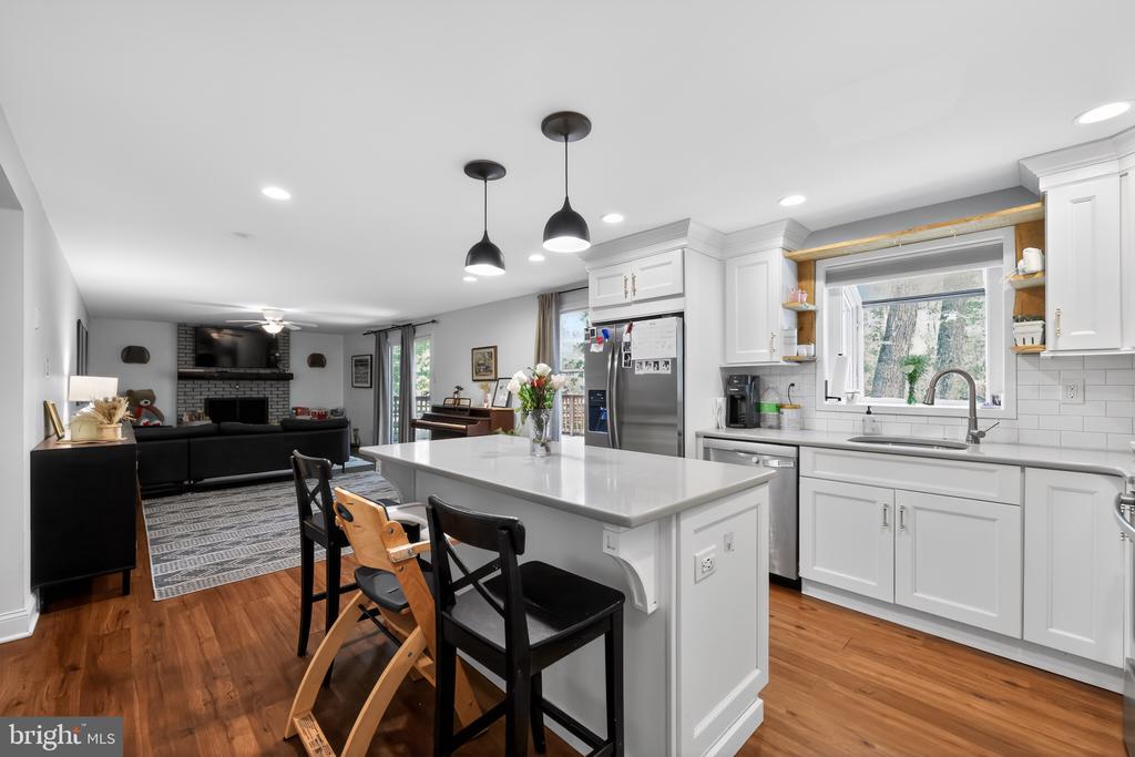 566 FAIRVIEW ROAD