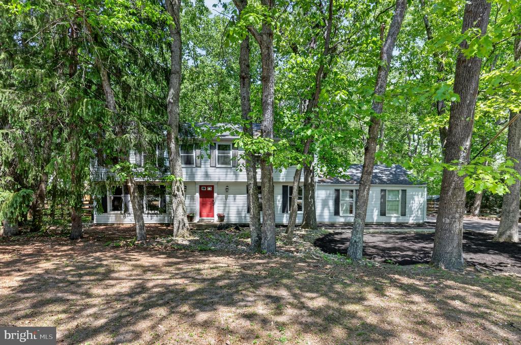 566 FAIRVIEW ROAD