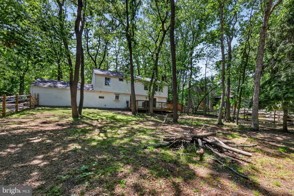 566 FAIRVIEW ROAD