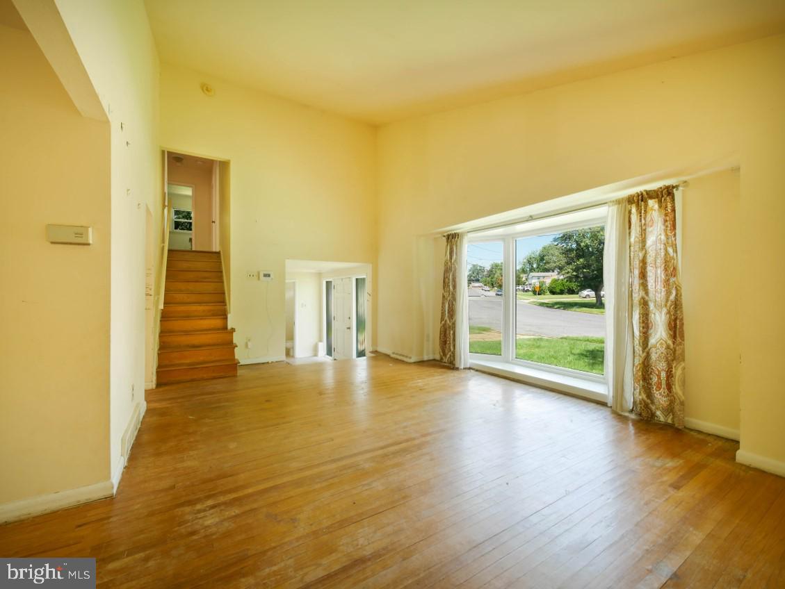 487 FRESNO DRIVE