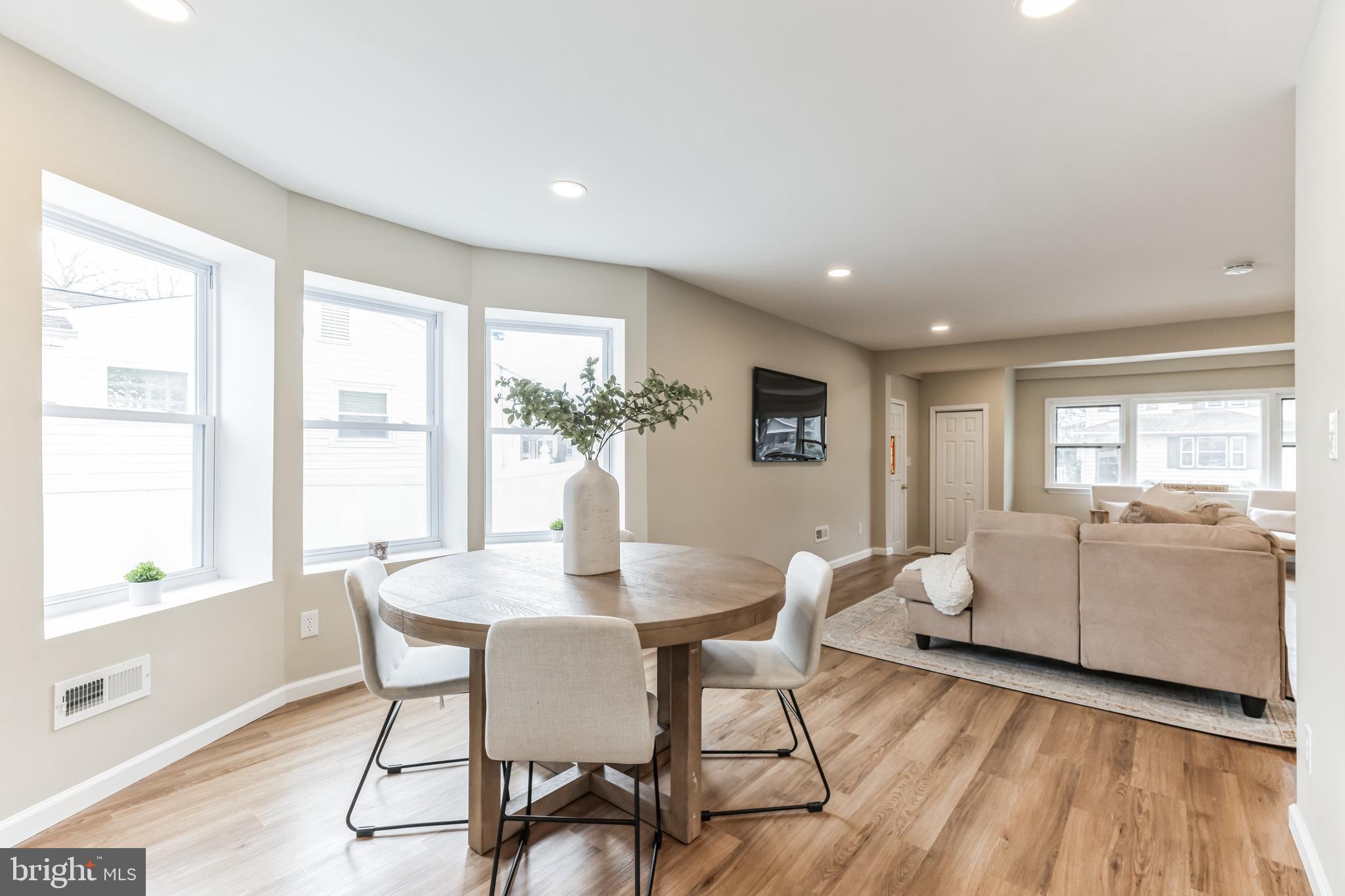 15 Jefferson AVENUE