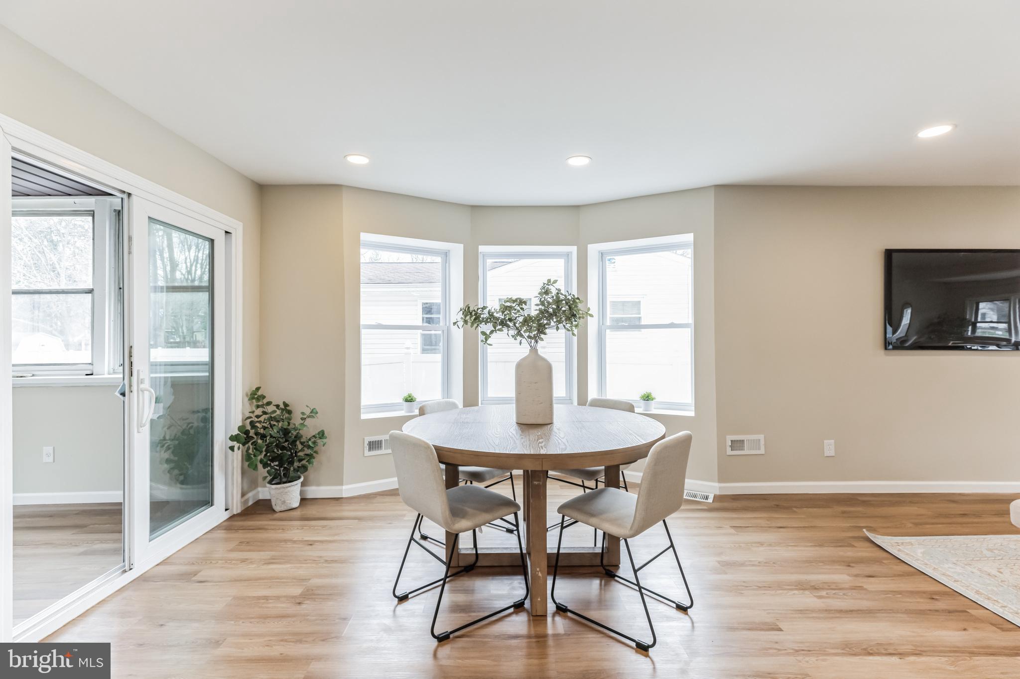 15 Jefferson AVENUE