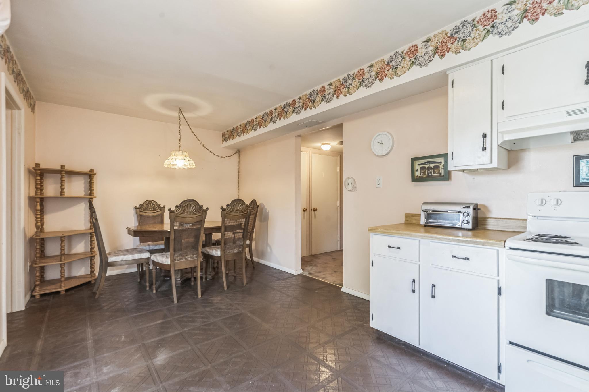 29 Maureen Ct