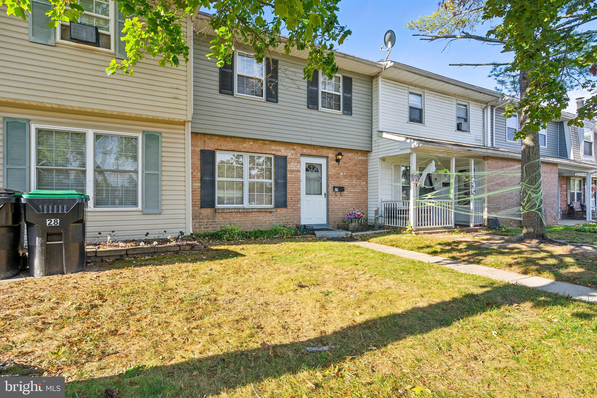 29 Maureen Ct