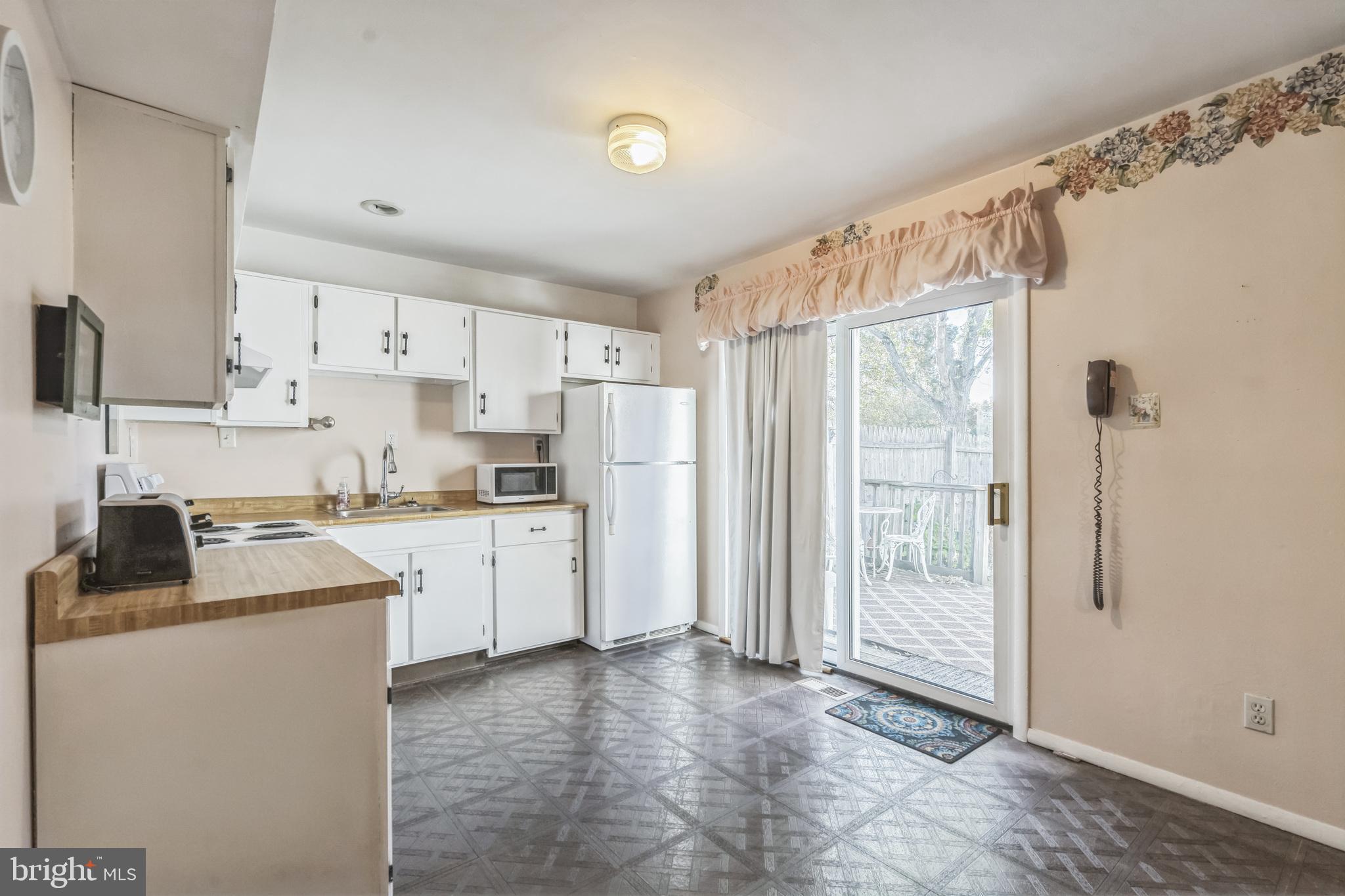 29 Maureen Ct