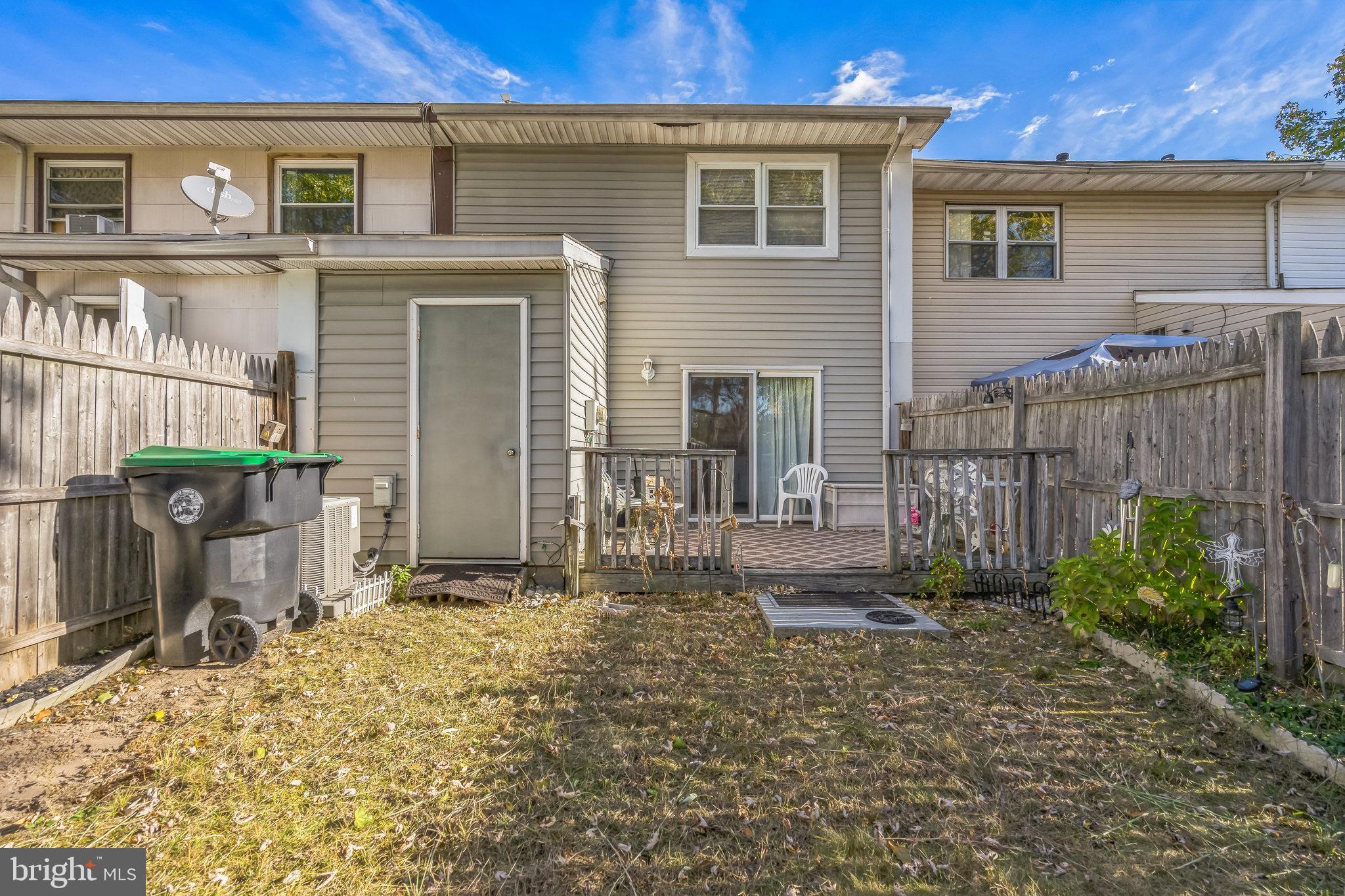 29 Maureen Ct