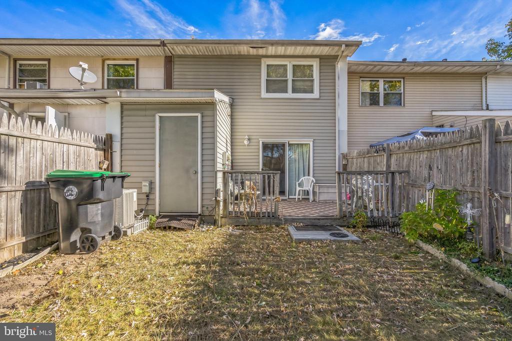 29 Maureen Ct