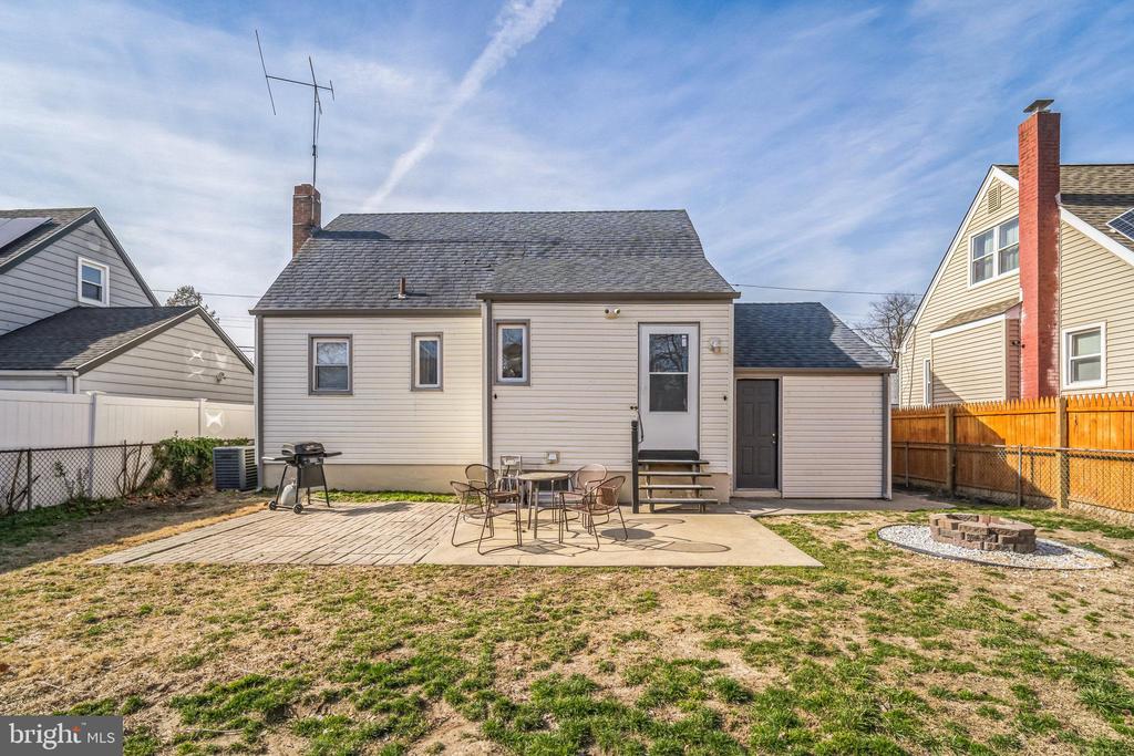 1133 Jefferson Ave