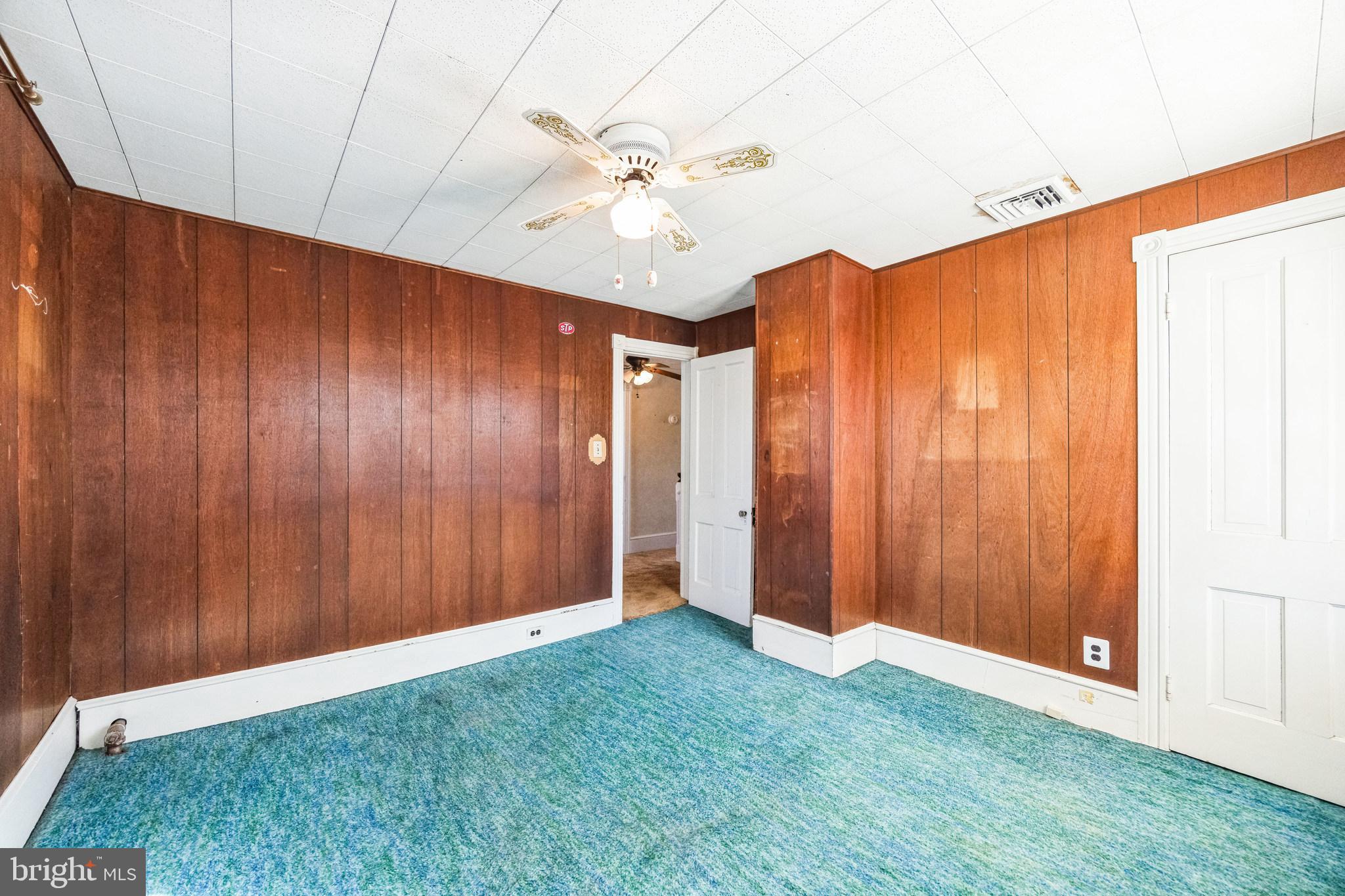 400 W Madison Ave