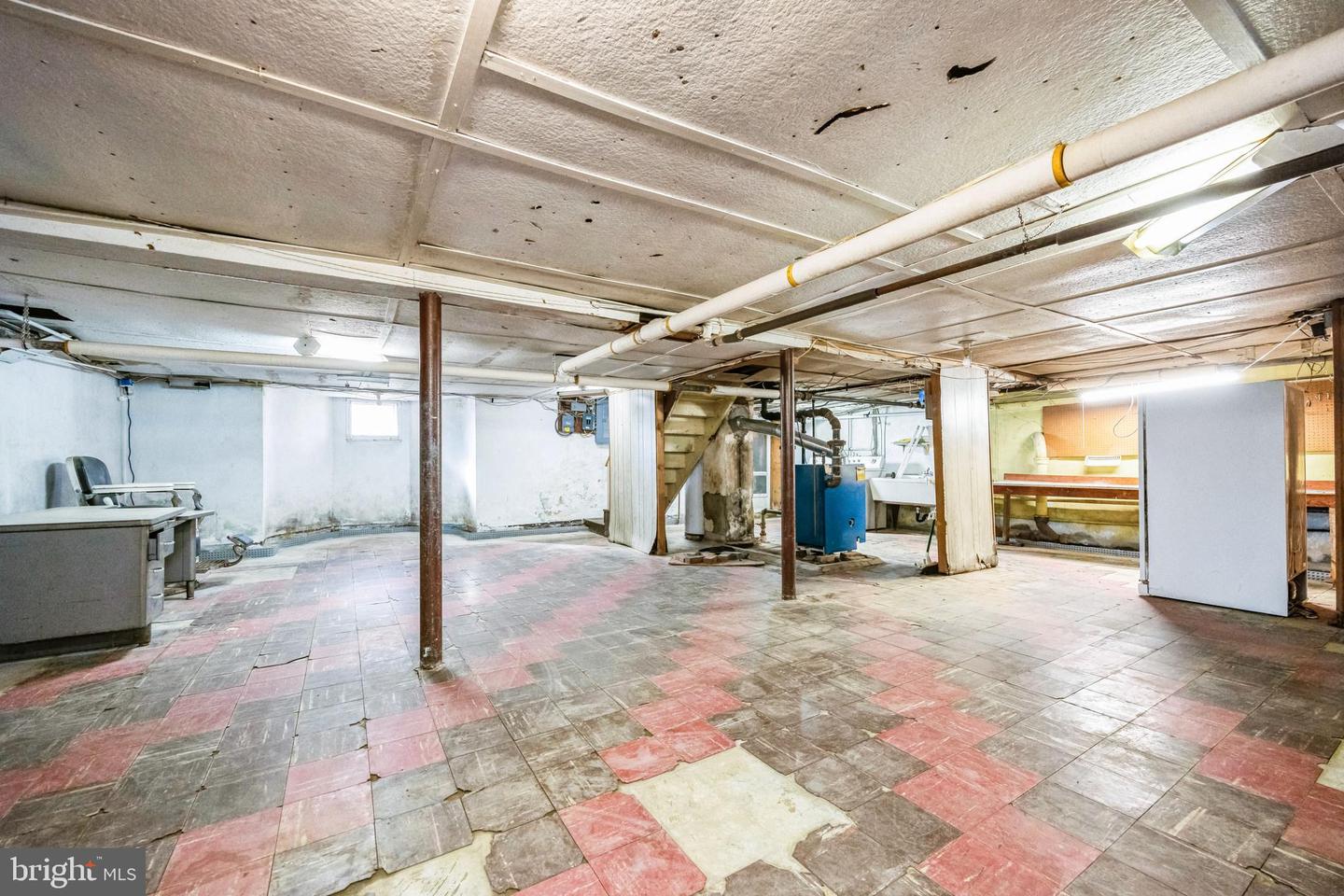 400 W Madison Ave