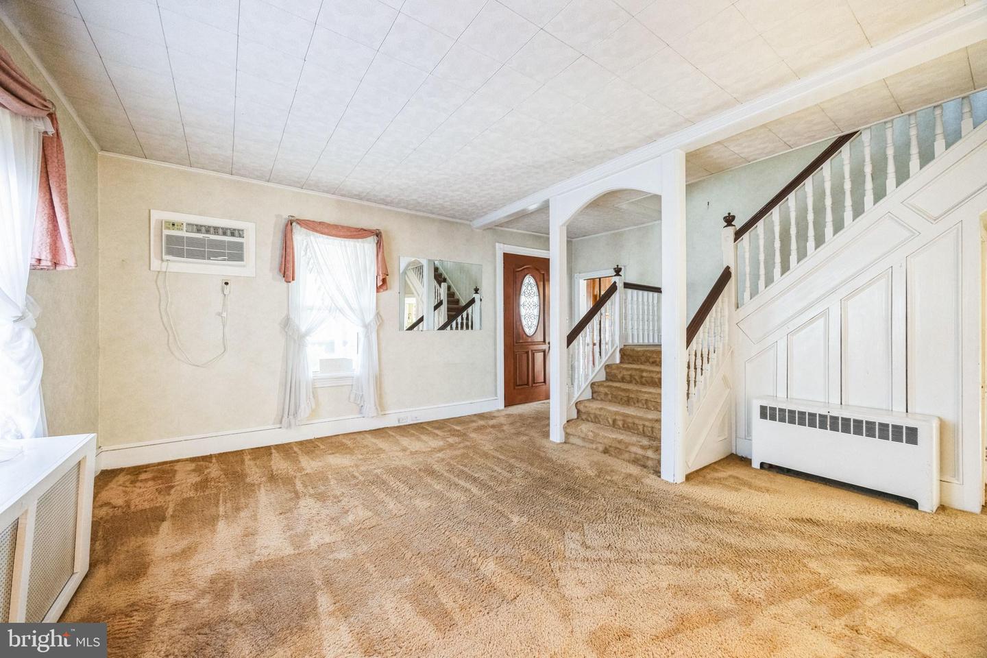 400 W Madison Ave