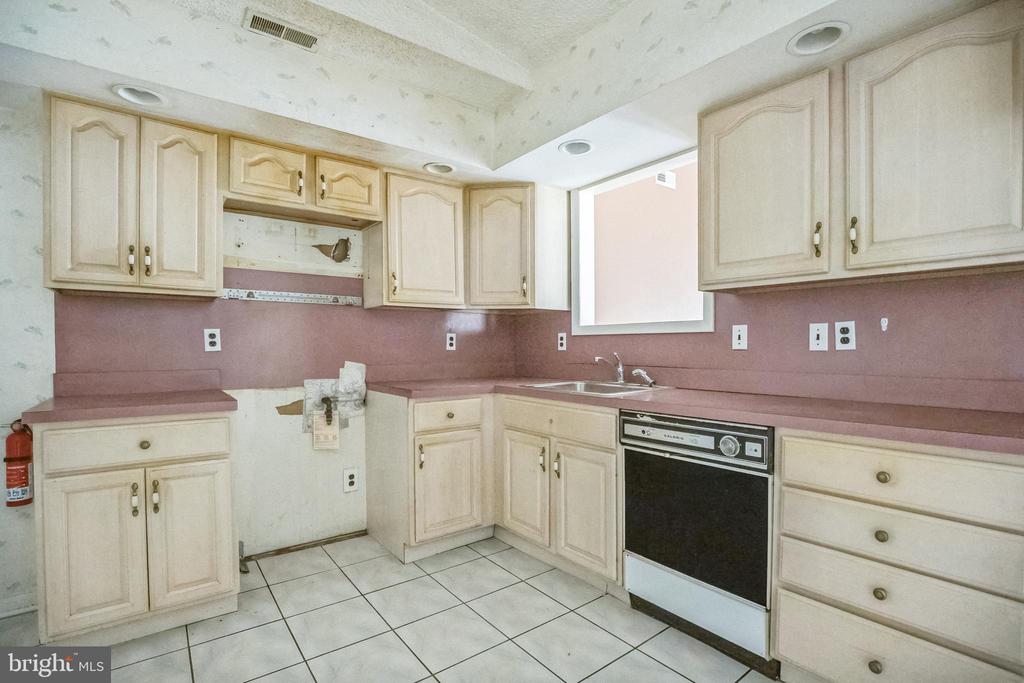 20 Sugar Bush Dr