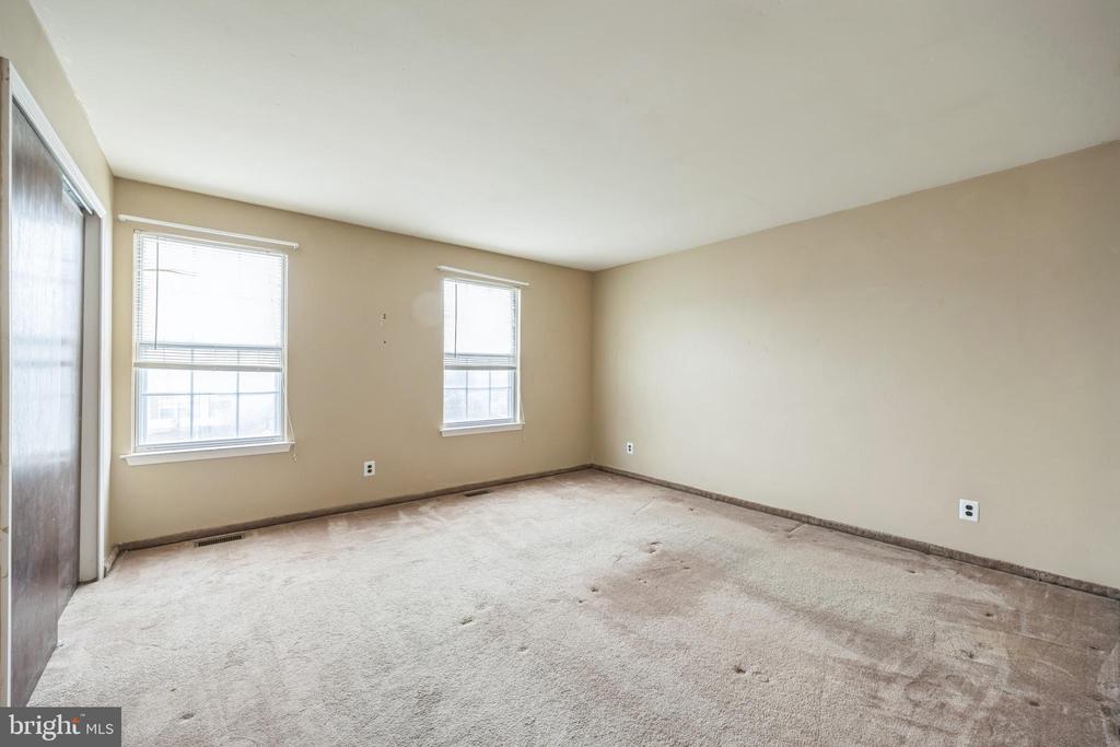 3 Woodmill Dr