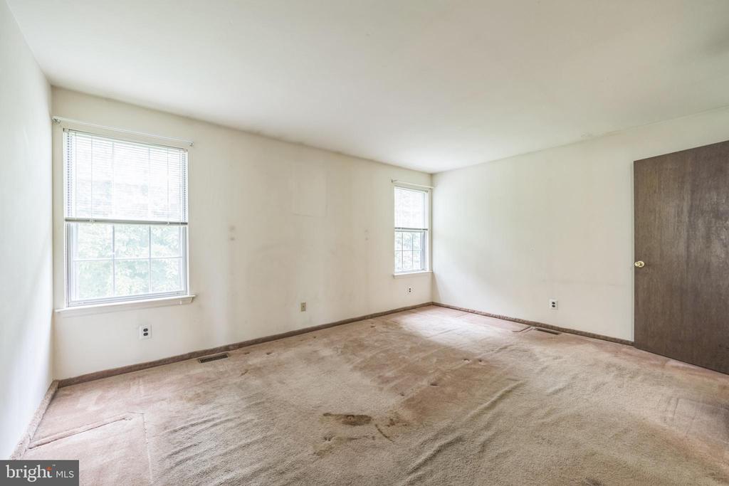 3 Woodmill Dr