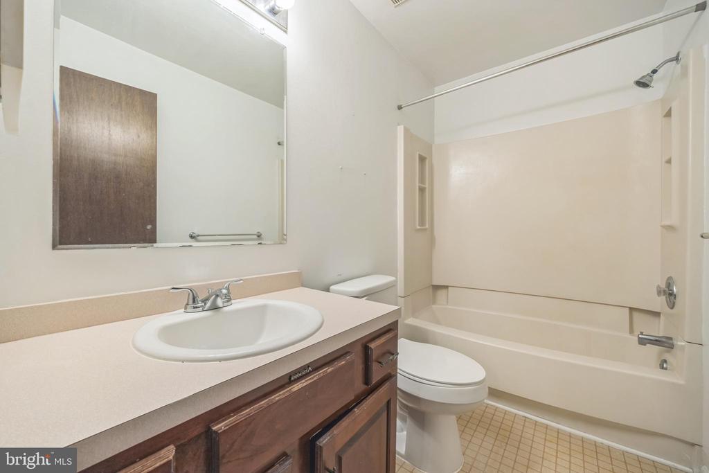 3 Woodmill Dr