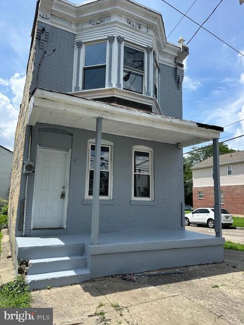 1227 N 28th St