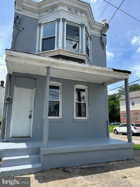 1227 N 28th St