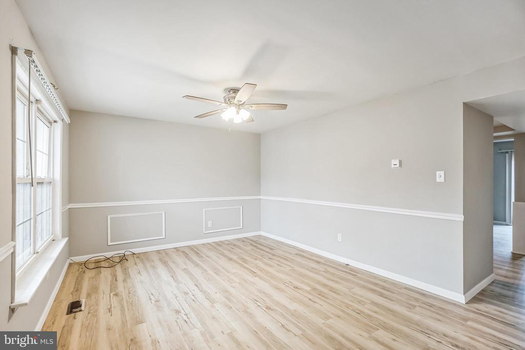 63 VILLANOVA CT