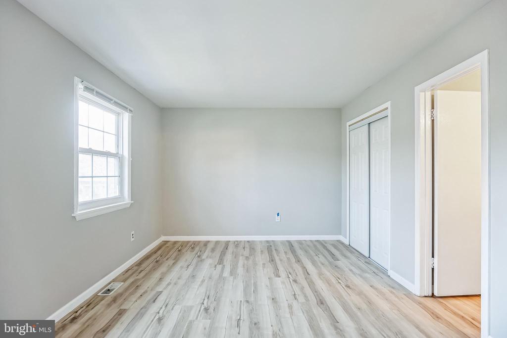 63 VILLANOVA CT