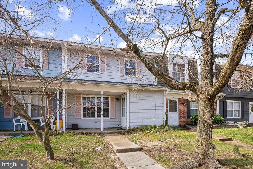 63 VILLANOVA CT