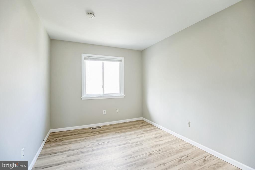63 VILLANOVA CT