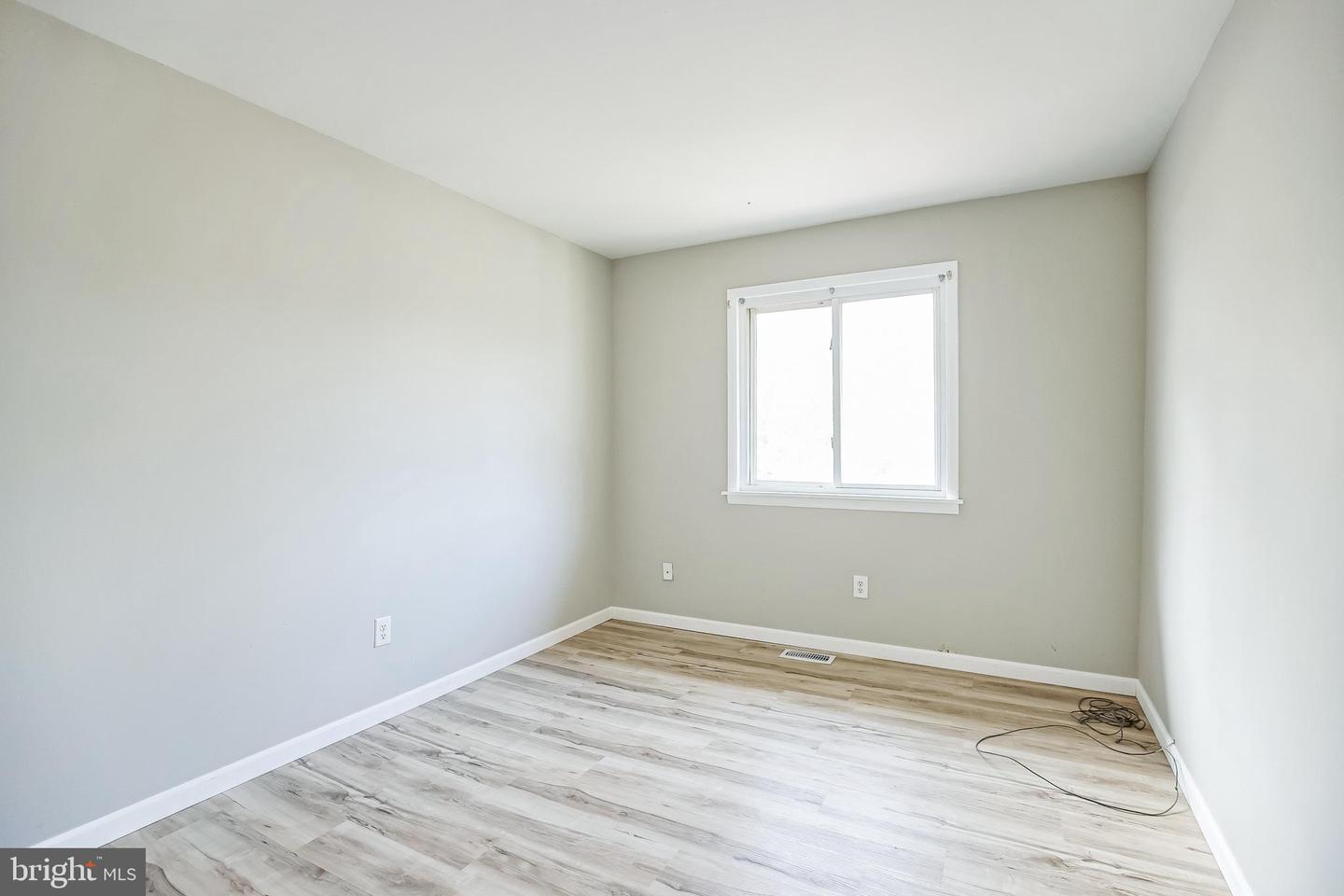 63 VILLANOVA CT
