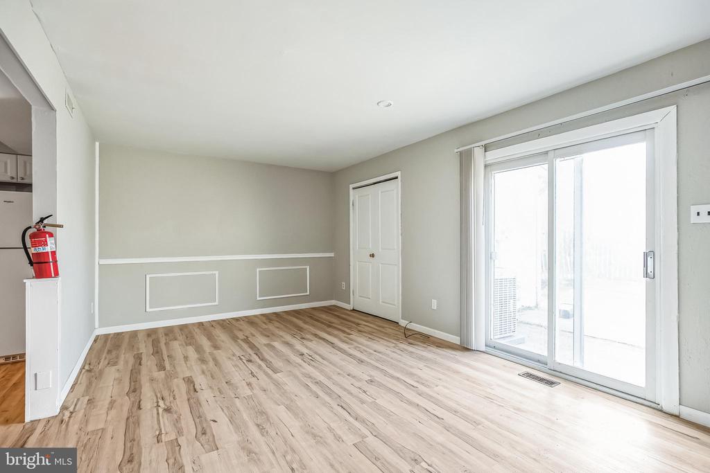 63 VILLANOVA CT