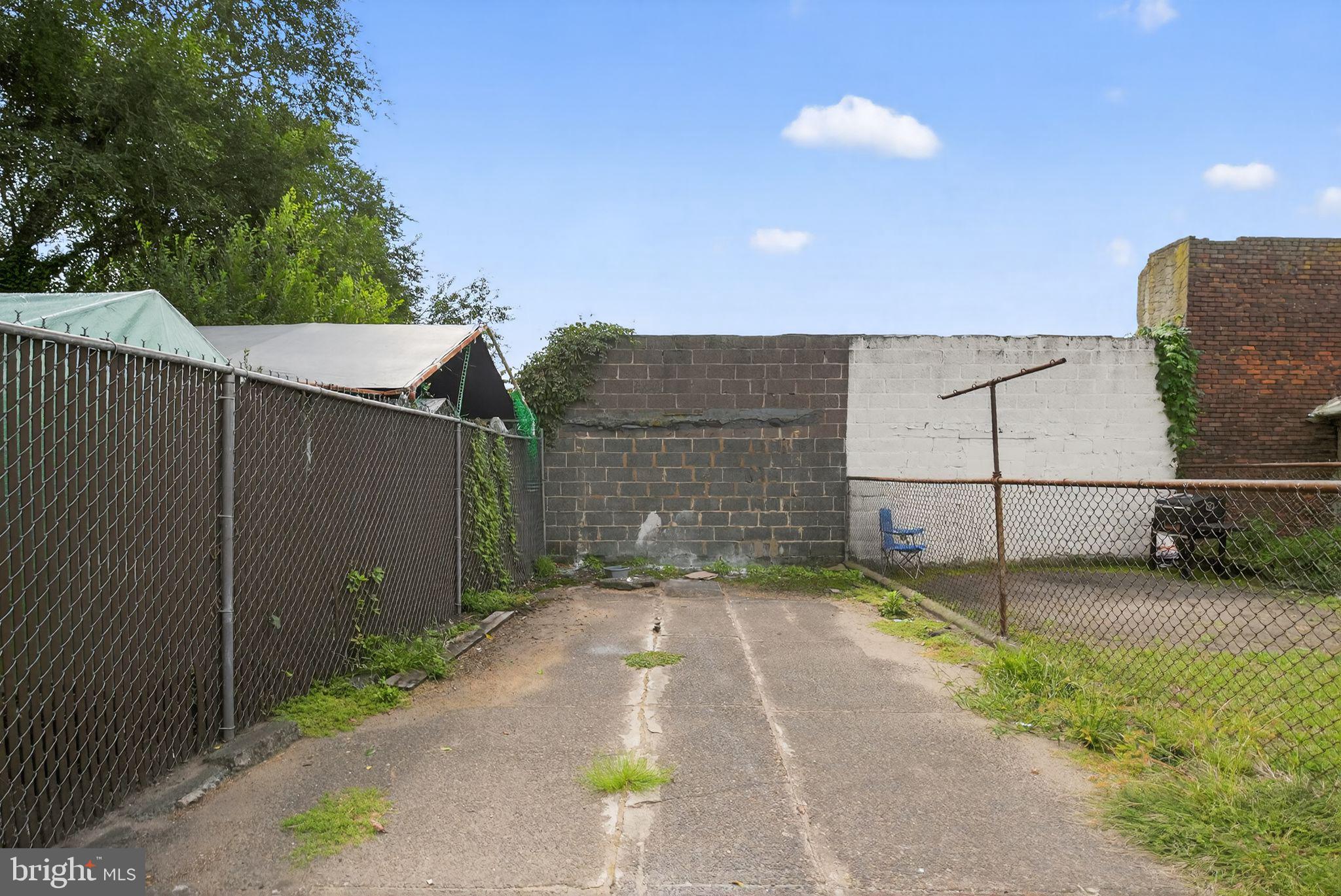 328 LINE STREET