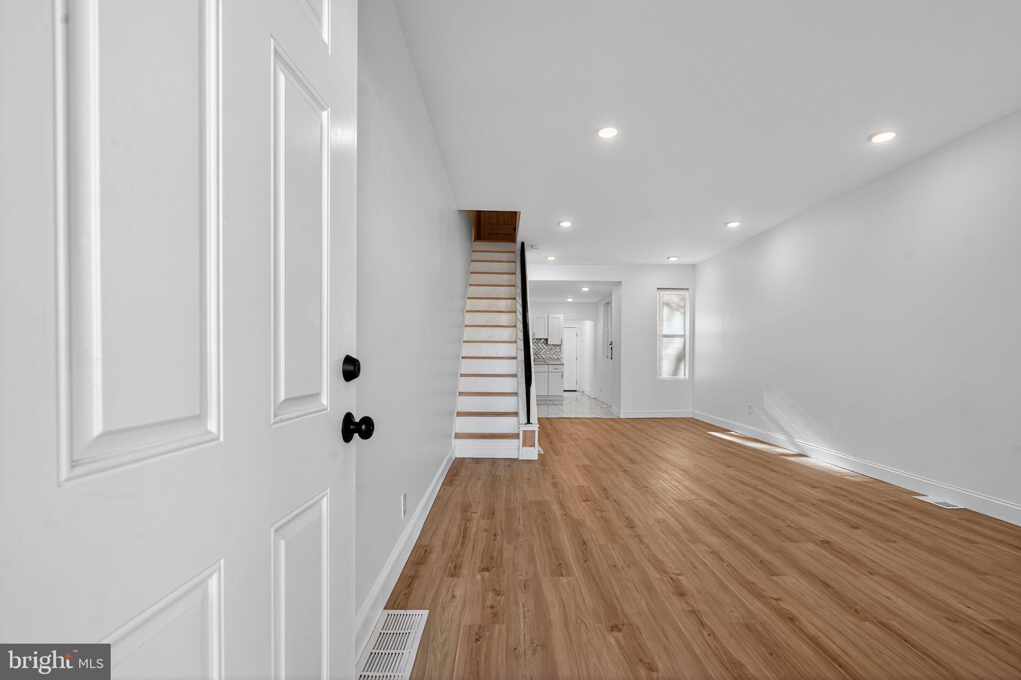 2830 CLEVELAND AVENUE