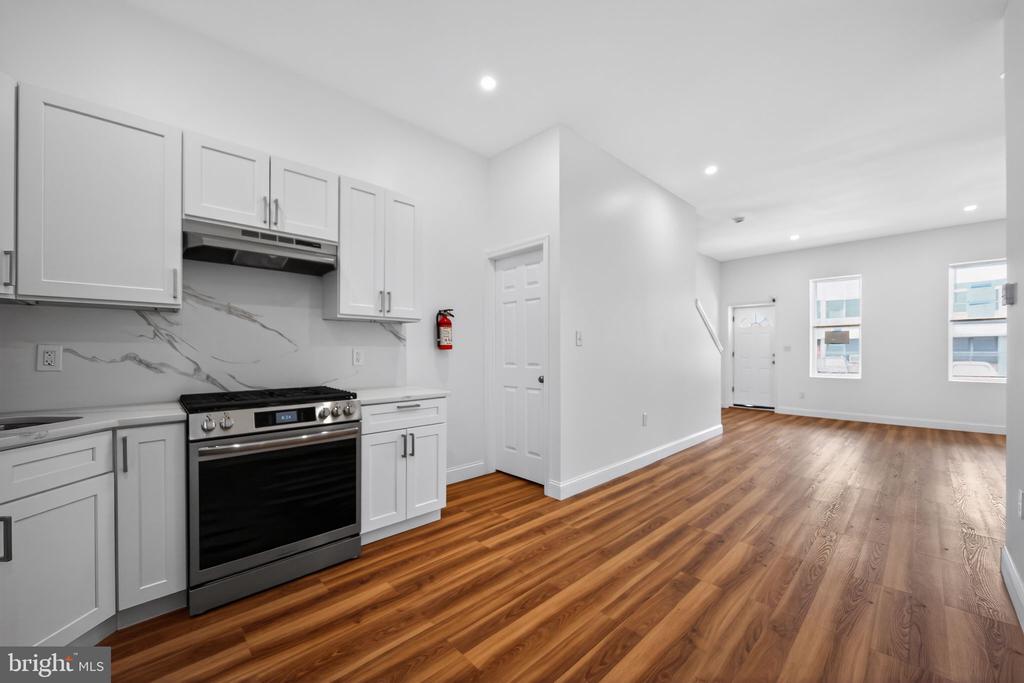 821 N 2ND STREET