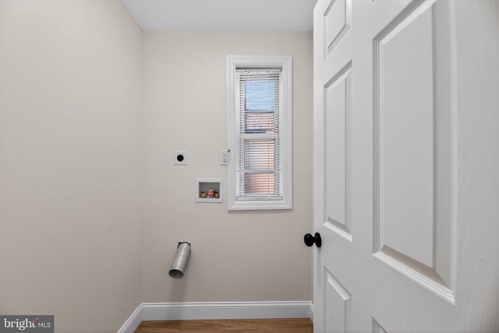 413 ELM STREET