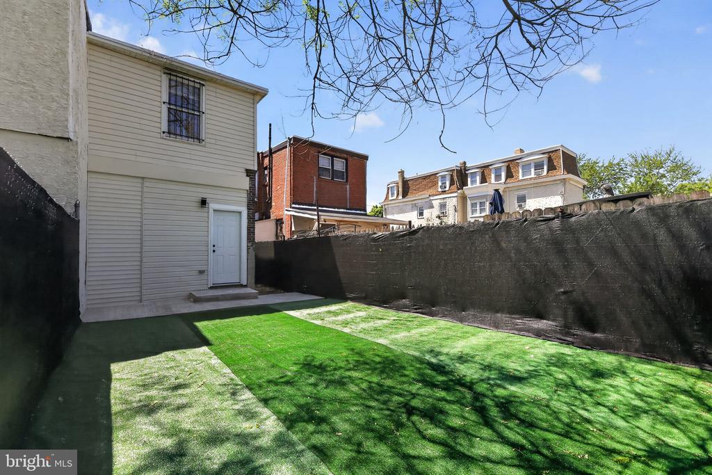 413 ELM STREET