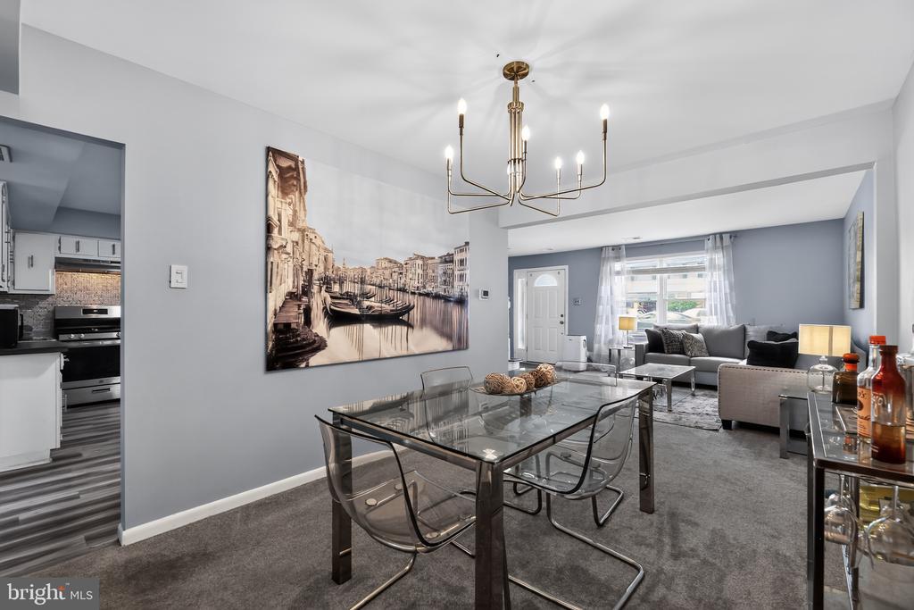 1802 WINDING WAY