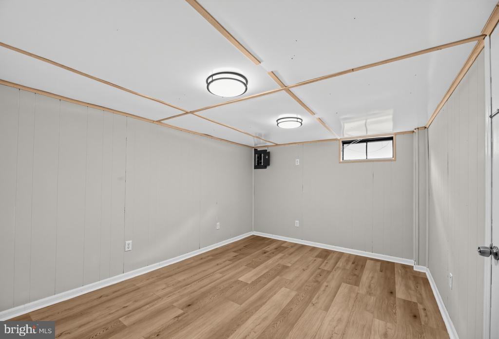 487 FRESNO DRIVE