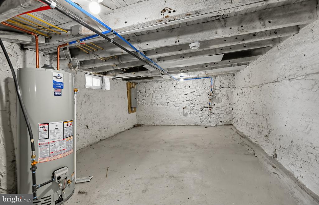 563 BAILEY STREET