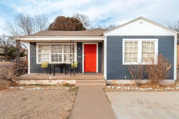 2710 32nd Street