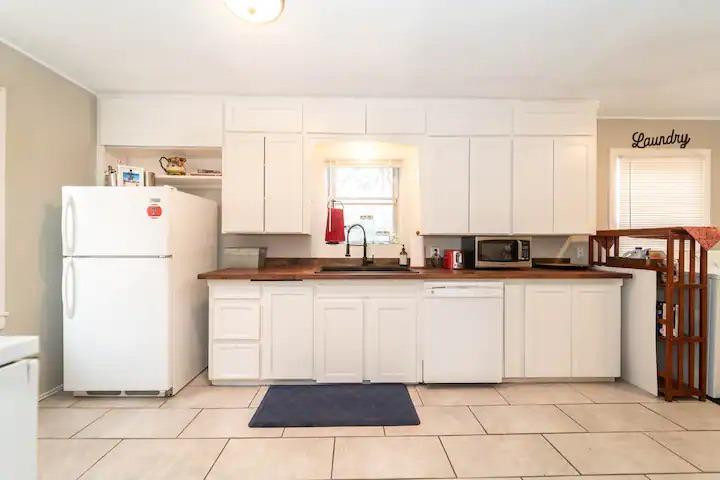 2710 32nd Street