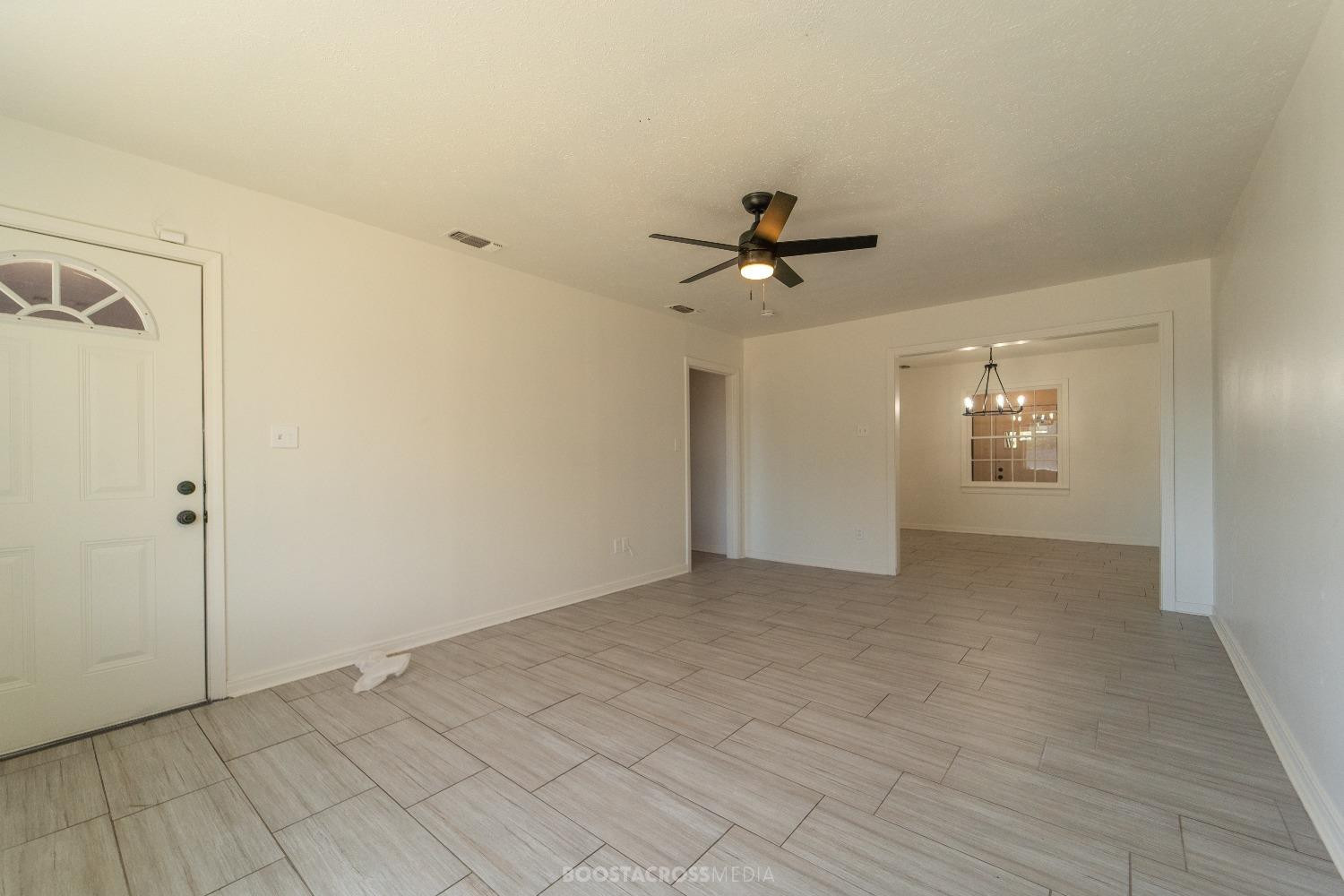 1507 Ave G