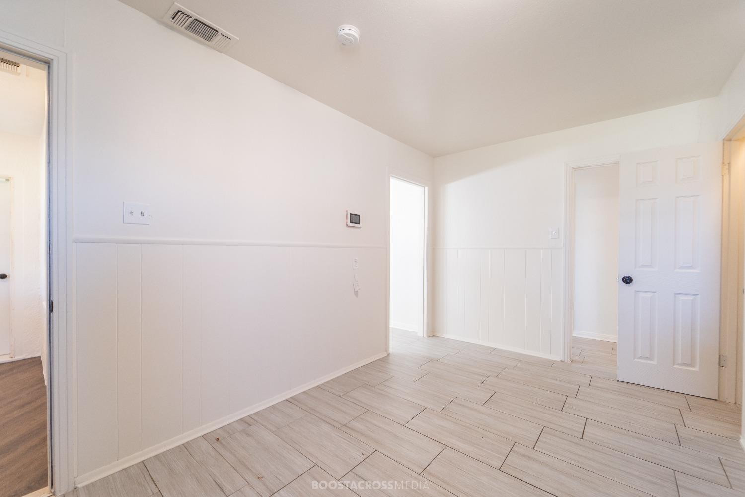 1507 Ave G