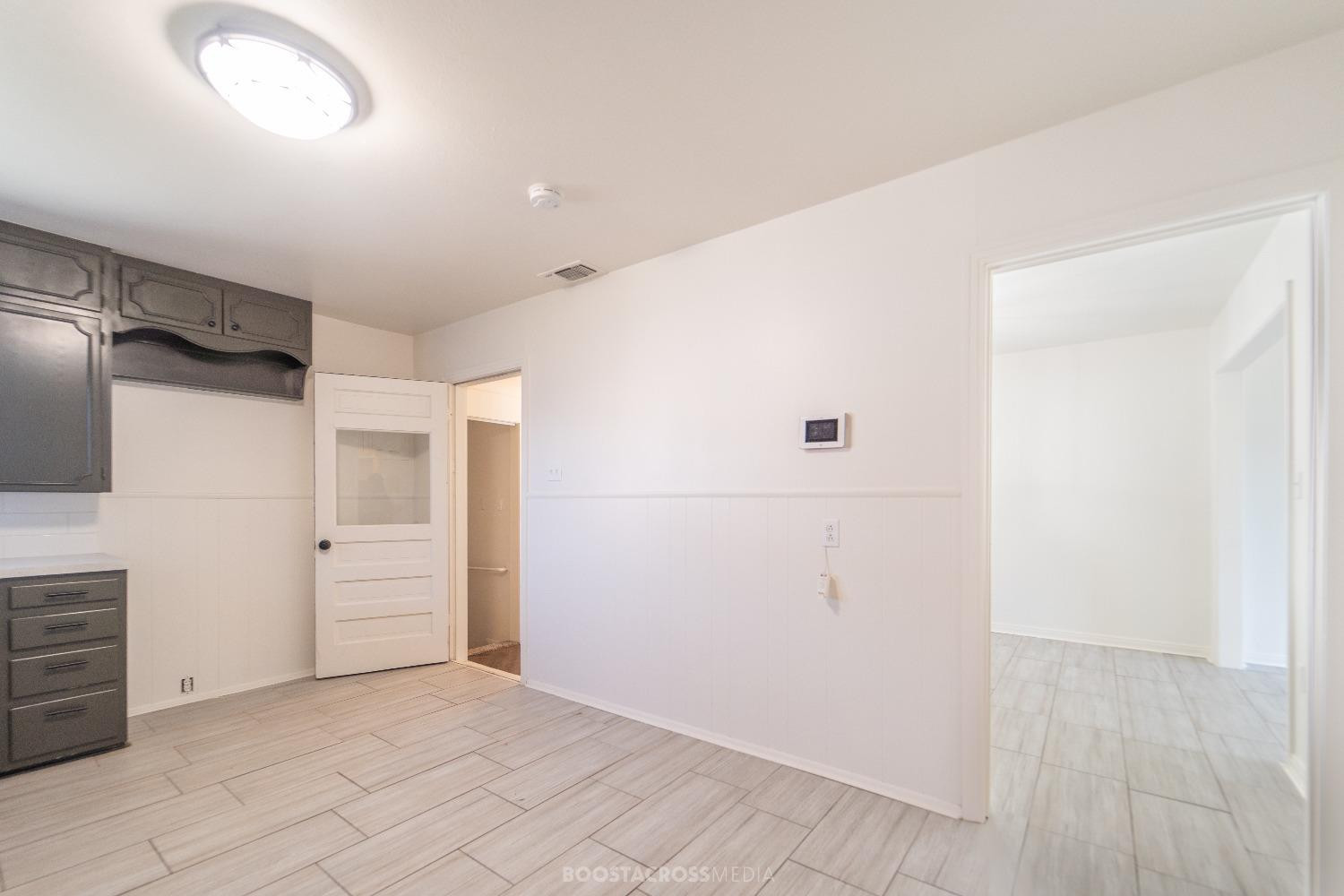 1507 Ave G