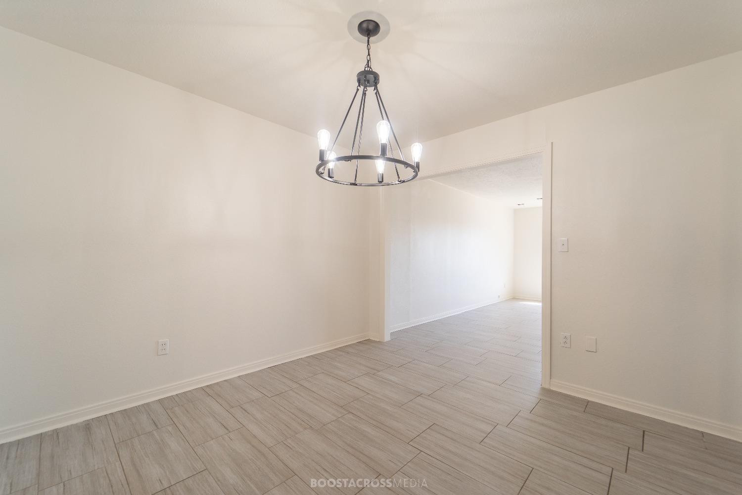 1507 Ave G