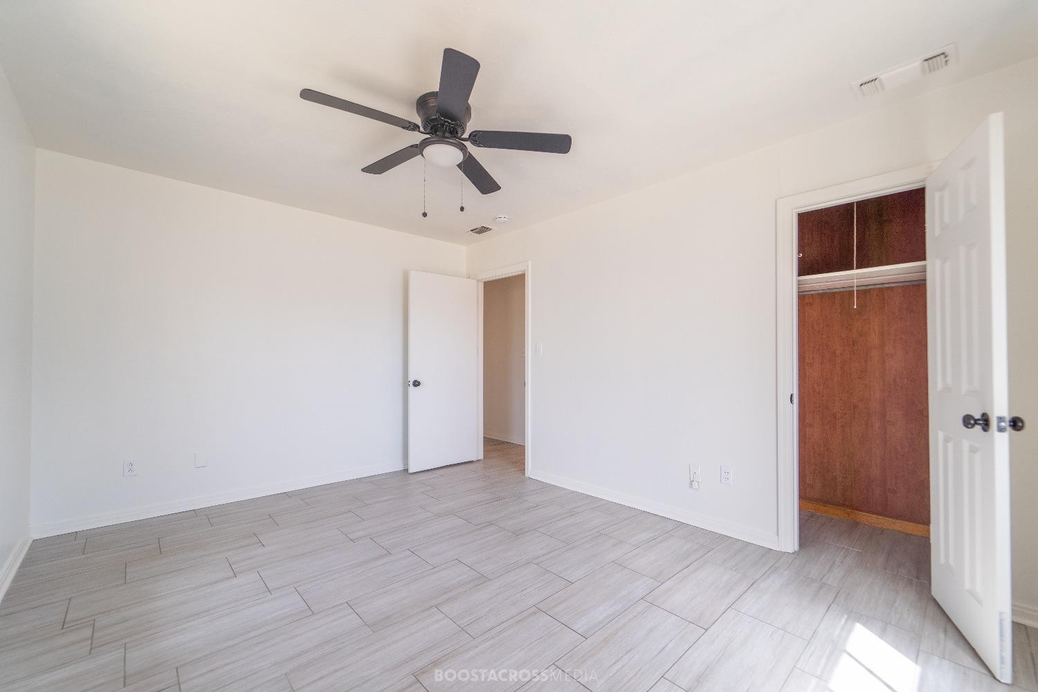 1507 Ave G