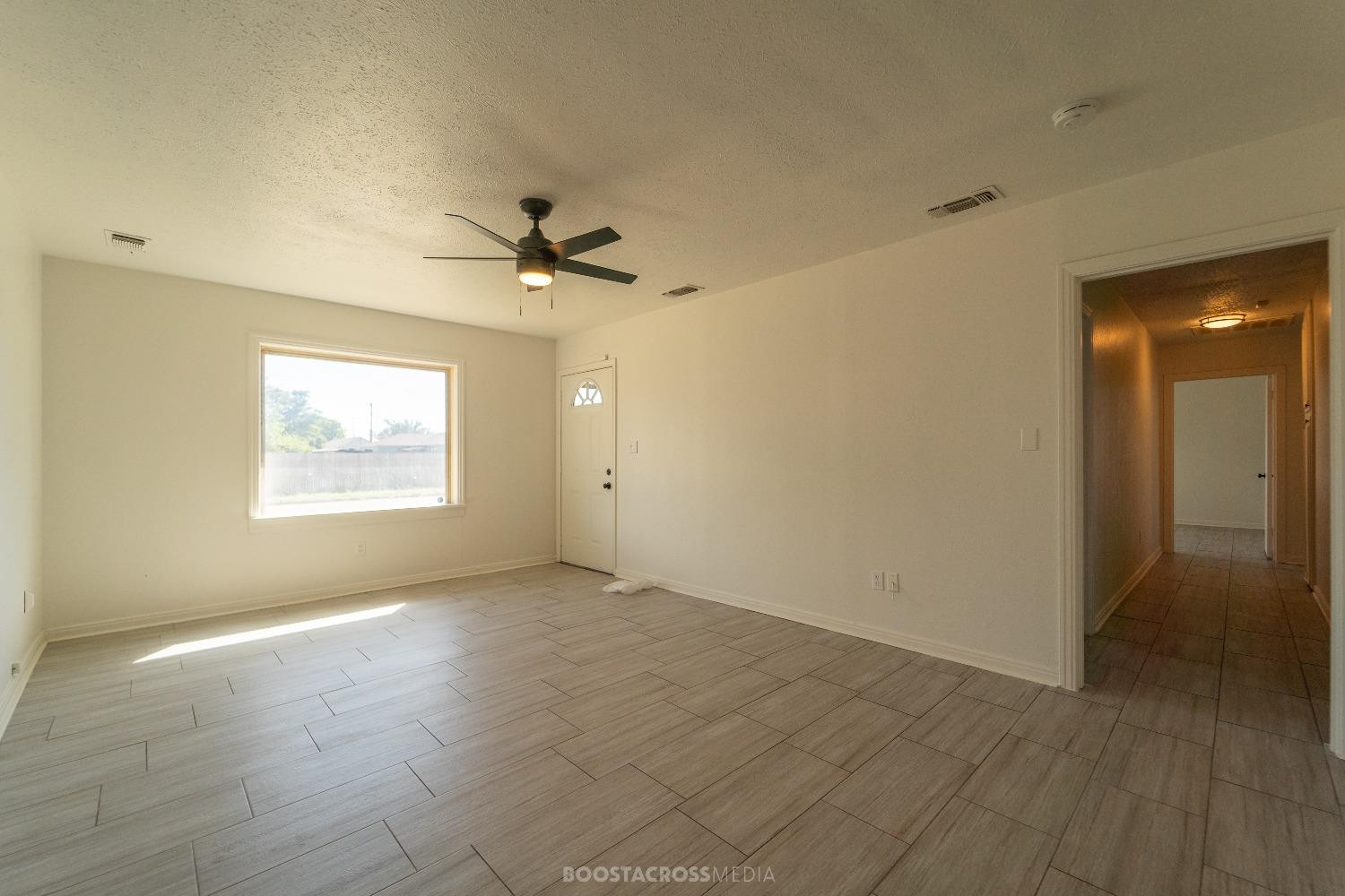 1507 Ave G