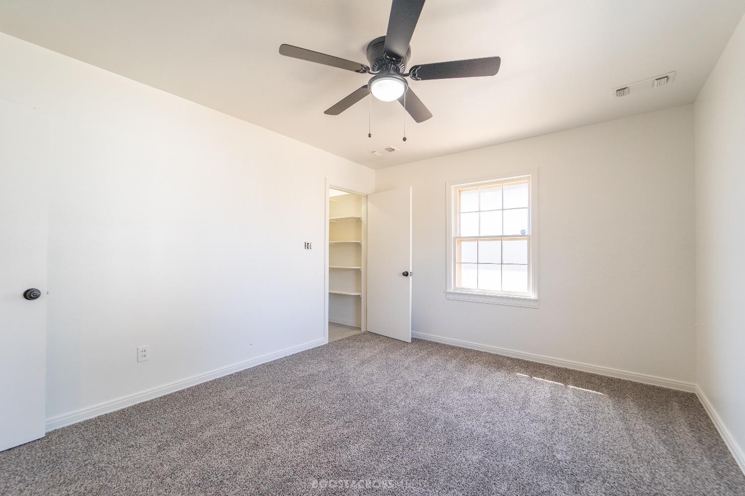 1507 Ave G